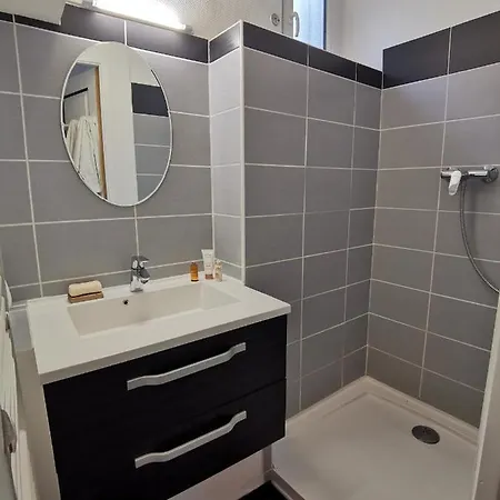 Duplex Spacieux Avec Vue Montagne Au Coeur De Cauterets, 6 A 8 Pers, 3 Chambres, 2 Sdb 公寓 *