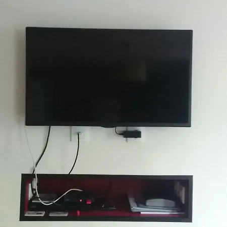 Apartamento Duplex Spacieux Avec Vue Montagne Au Coeur De Cauterets, 6 A 8 Pers, 3 Chambres, 2 Sdb Cauterets