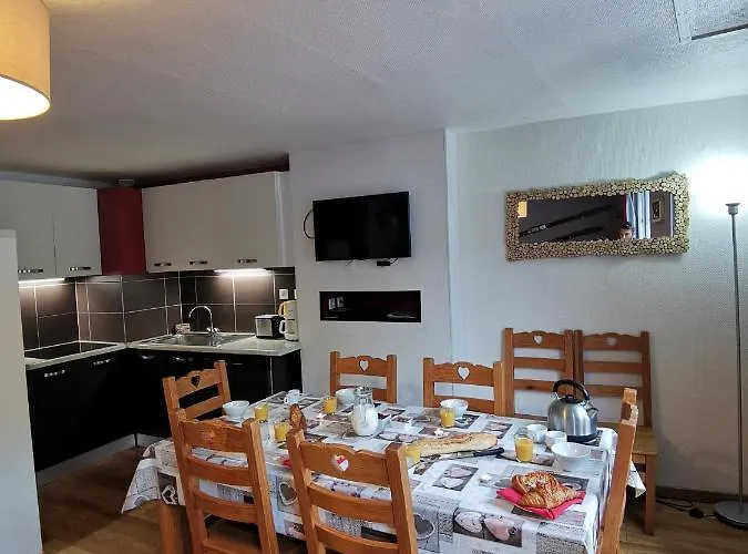 Duplex Spacieux Avec Vue Montagne Au Coeur De Cauterets, 6 A 8 Pers, 3 Chambres, 2 Sdb Apartament