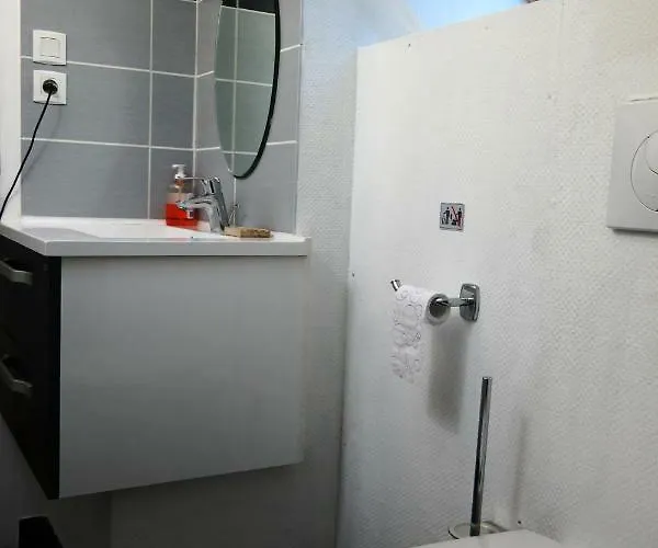 Apartament Duplex Spacieux Avec Vue Montagne Au Coeur De Cauterets, 6 A 8 Pers, 3 Chambres, 2 Sdb Cauterets