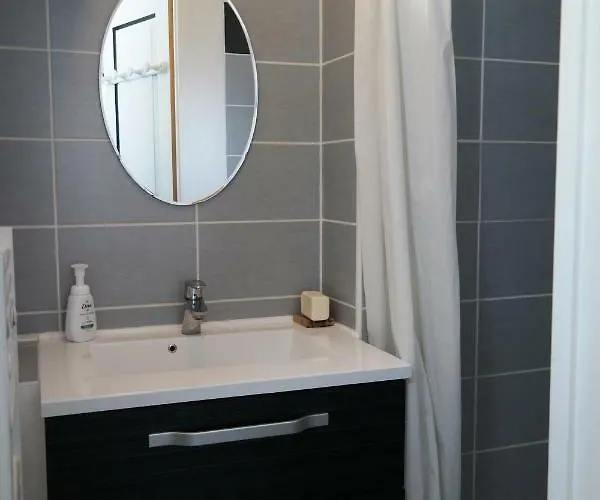 Apartament Duplex Spacieux Avec Vue Montagne Au Coeur De Cauterets, 6 A 8 Pers, 3 Chambres, 2 Sdb