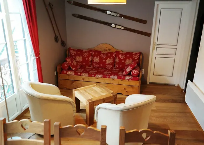 Duplex Spacieux Avec Vue Montagne Au Coeur De Cauterets, 6 A 8 Pers, 3 Chambres, 2 Sdb Cauterets